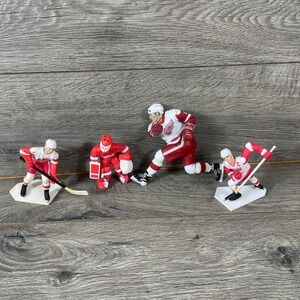 VTG Detroit Red Wings Action Figures Lot Yzerman Hull Osgood Federov Hockey 90s